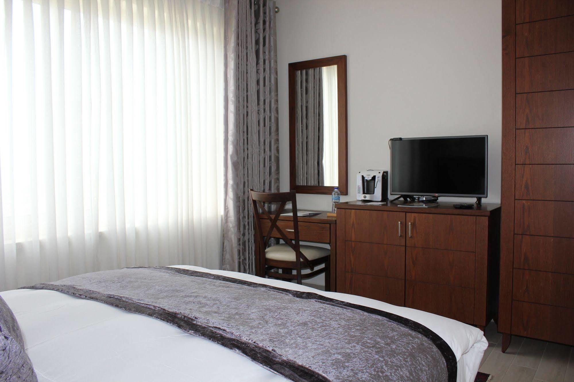 Lavender Boutique Hotel Ramallah Exterior photo